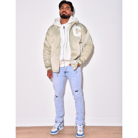Veste fine avec la lettre C Veste fine avec la lettre C