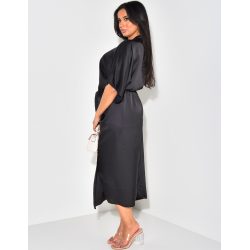 Robe en satin fluide manche chauve souris