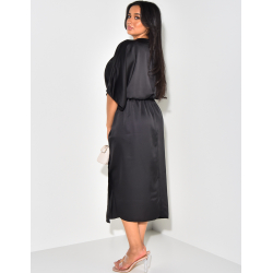 Robe en satin fluide manche chauve souris