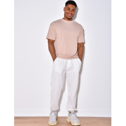 Pantalon léger resserré aux chevilles Pantalon léger resserré aux chevilles