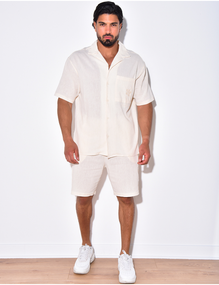 Ensemble en lin short et chemise avec une fleur brodée
