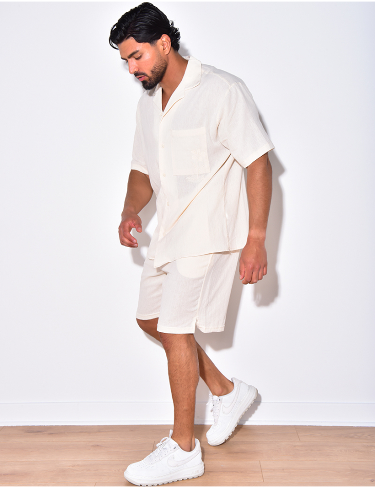 Ensemble en lin short et chemise avec une fleur brodée
