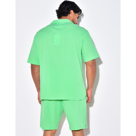 Ensemble en lin short et chemise avec une fleur brodée Ensemble en lin short et chemise avec une fleur brodée