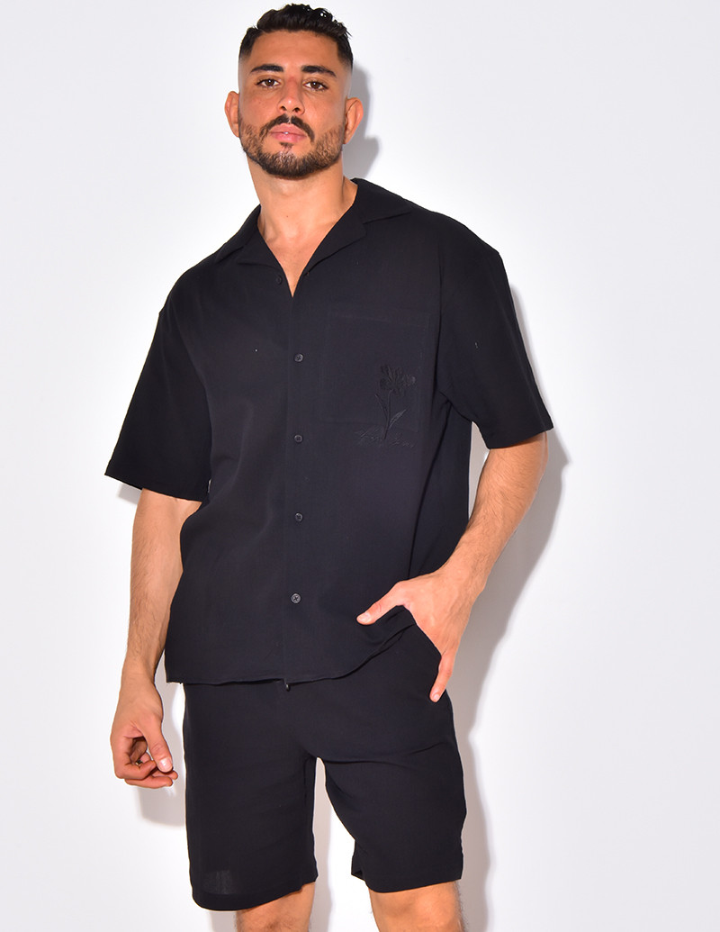 Ensemble en lin short et chemise avec une fleur brodée