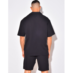 Ensemble en lin short et chemise avec une fleur brodée Ensemble en lin short et chemise avec une fleur brodée