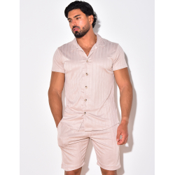 Ensemble short et chemise fluide à rayures en relief Ensemble short et chemise fluide à rayures en relief