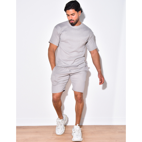 Ensemble t-shirt à poches et short Ensemble t-shirt à poches et short
