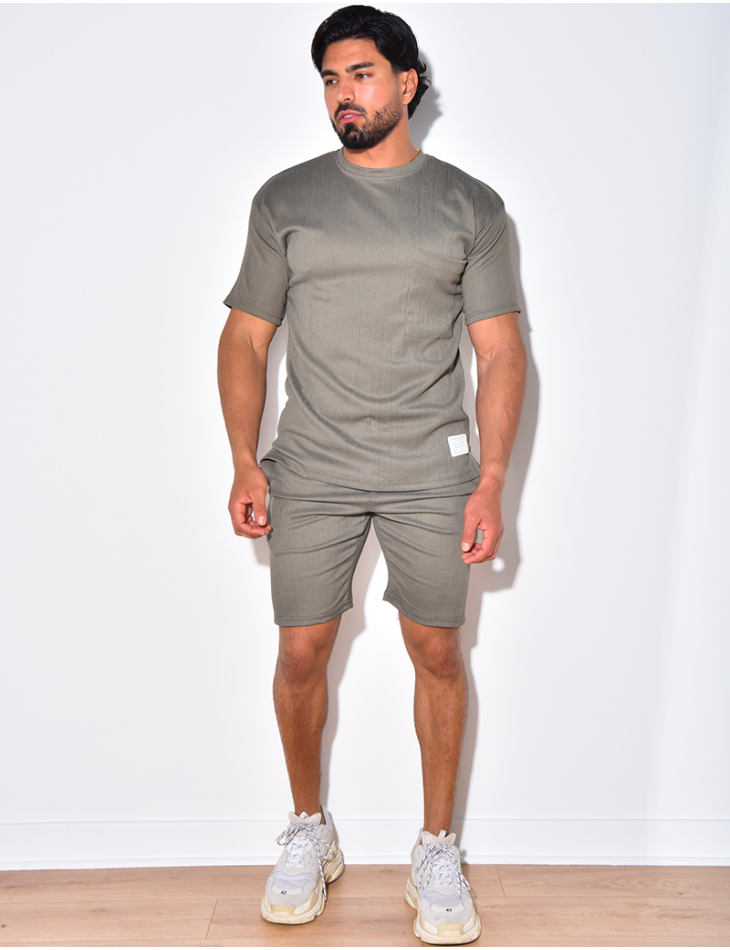 Ensemble t-shirt à poches et short Ensemble t-shirt à poches et short