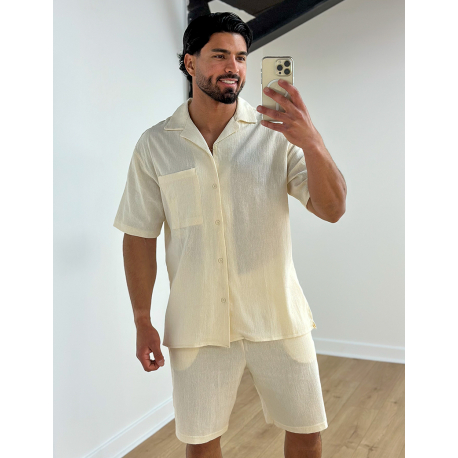 Ensemble en lin short et chemise avec une fleur brodée