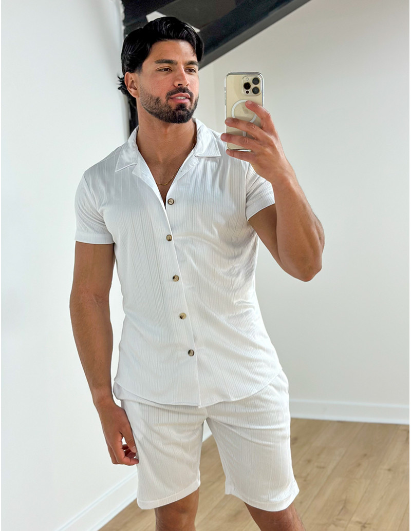 Ensemble short et chemise fluide à rayures en relief