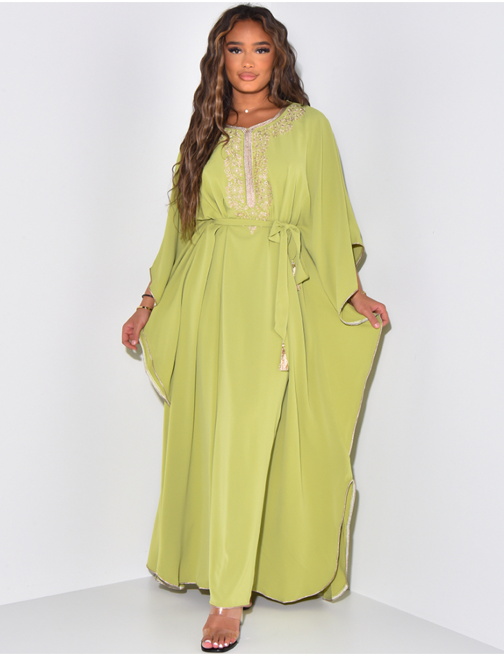 Robe abaya avec broderie et ceinture