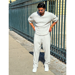 Ensemble pantalon et t-shirt plissé