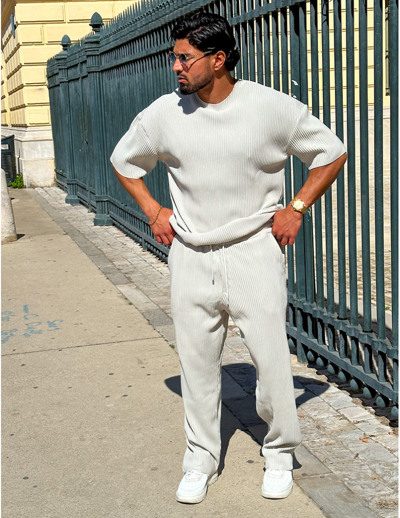 Ensemble pantalon et t-shirt plissé