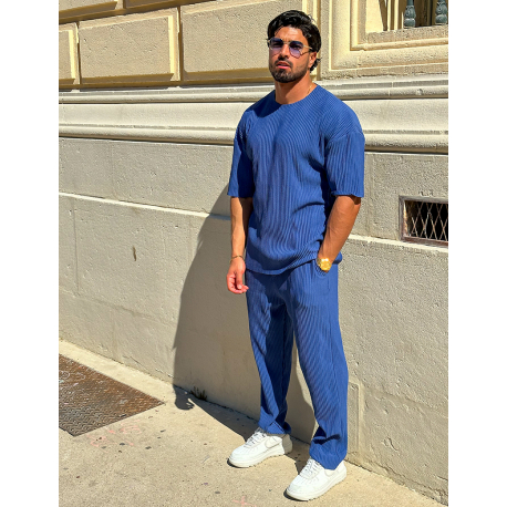 Ensemble pantalon et t-shirt plissé Ensemble pantalon et t-shirt plissé