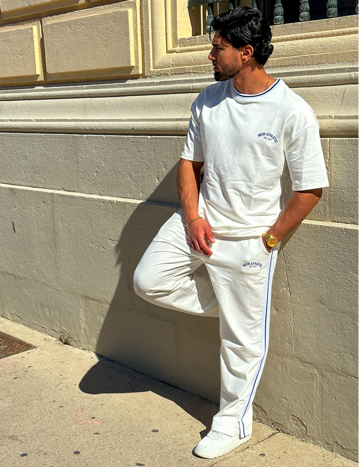 Ensemble jogging et t-shirt "New athletic" Ensemble jogging et t-shirt "New athletic"