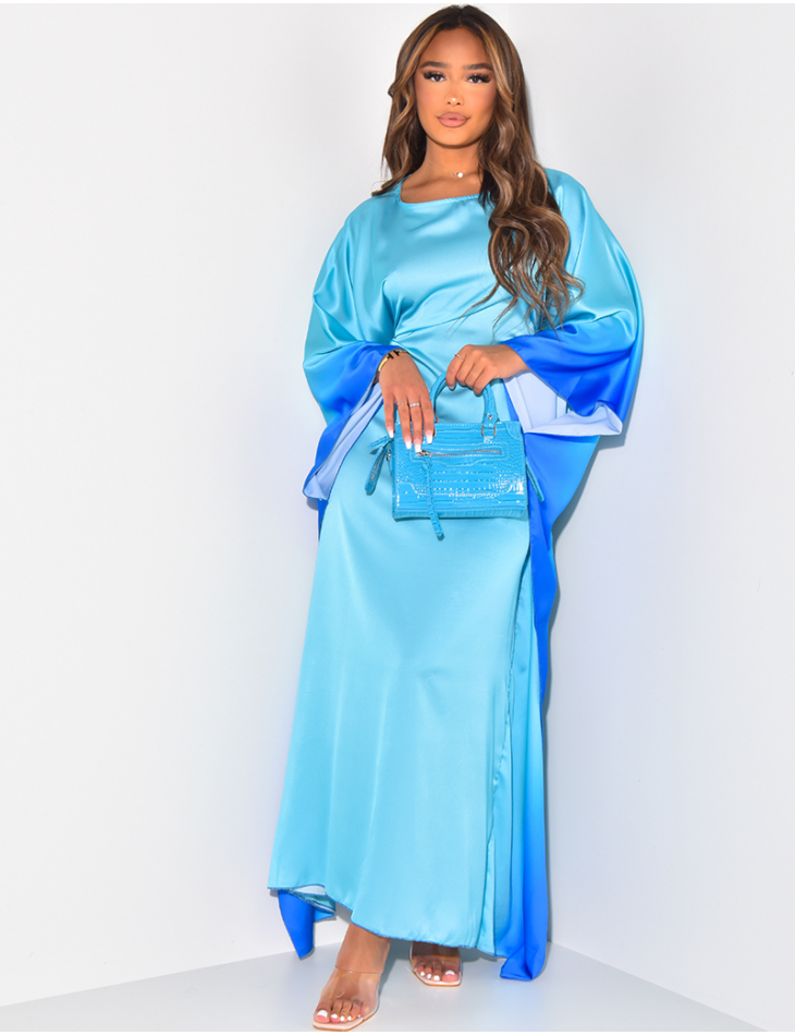 Robe en satin ample ajustée à la taille effet tie and dye
