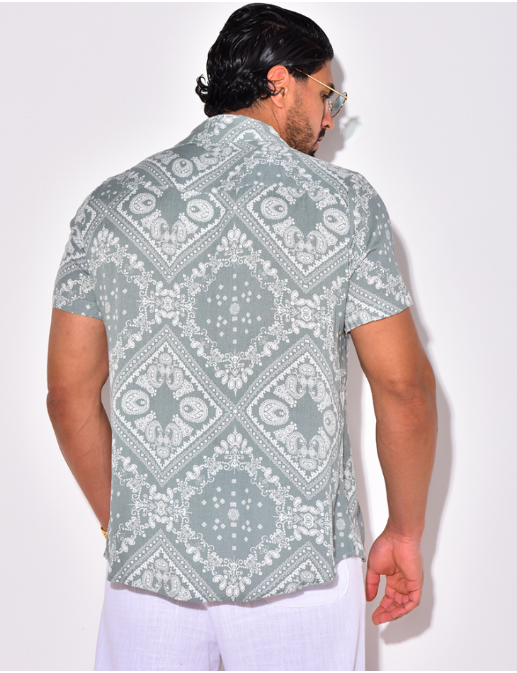 Chemise manches courtes à motifs bandana