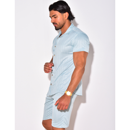 Ensemble short et chemise fluide à rayures en relief Ensemble short et chemise fluide à rayures en relief