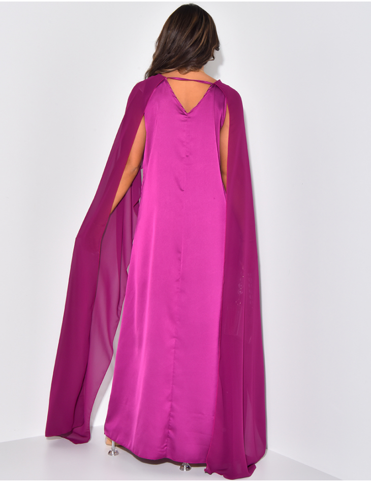 Robe longue sans manche en satin à voile au col