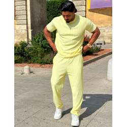 Ensemble pantalon et t-shirt plissé