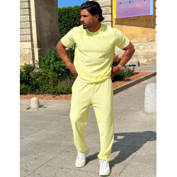 Ensemble pantalon et t-shirt plissé