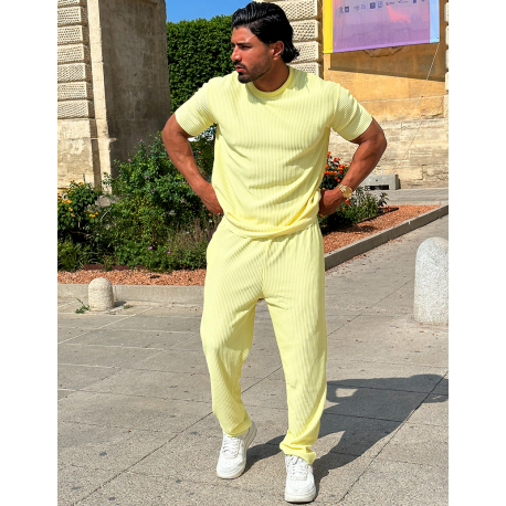 Ensemble pantalon et t-shirt plissé