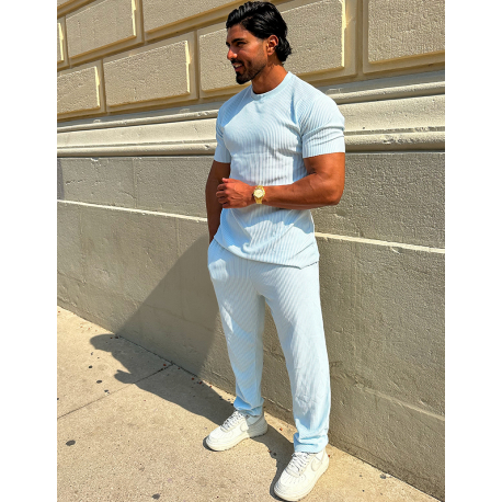 Ensemble pantalon et t-shirt plissé