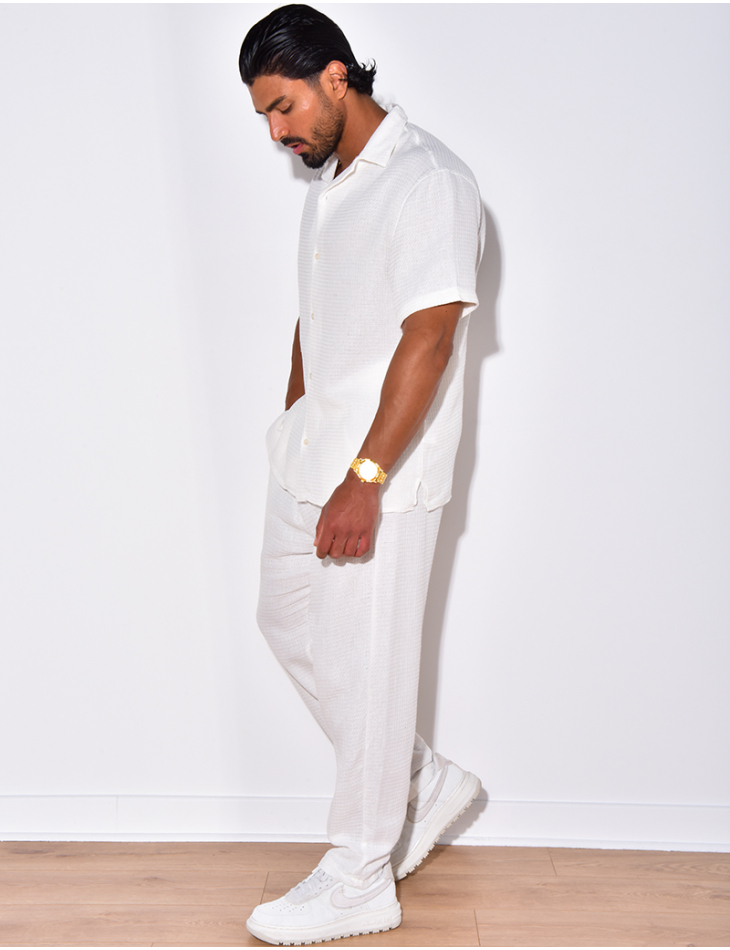 Ensemble pantalon et chemise à relief Ensemble pantalon et chemise à relief