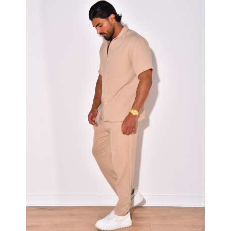 Ensemble pantalon et chemise à relief Ensemble pantalon et chemise à relief
