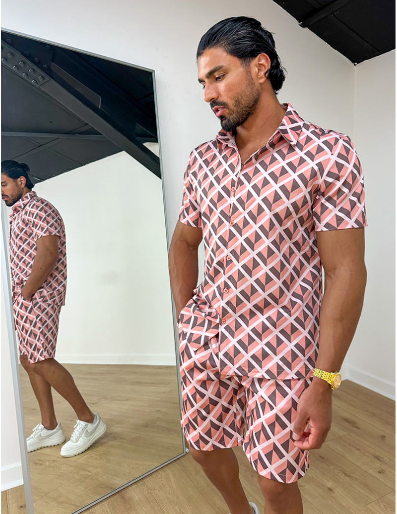 Ensemble short et chemise à forme géométrique