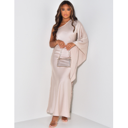 Asymmetrisches Satin-Kleid mit ausgestelltem Ärmel Asymmetrisches Satin-Kleid mit ausgestelltem Ärmel