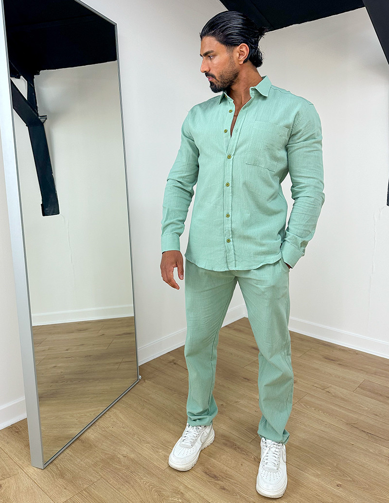 Ensemble en lin , chemise manches longues à poches et pantalon