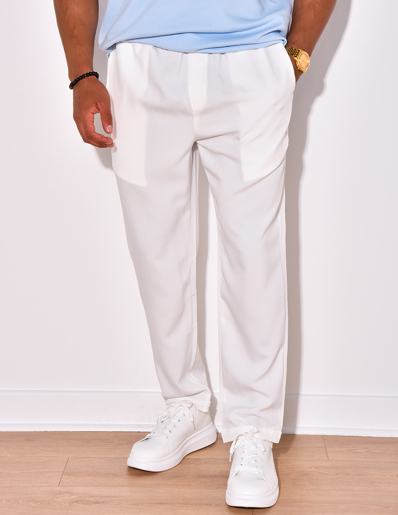 Pantalon resseré à la taille