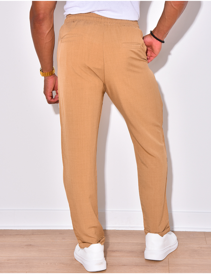 Pantalon resseré à la taille Pantalon resseré à la taille