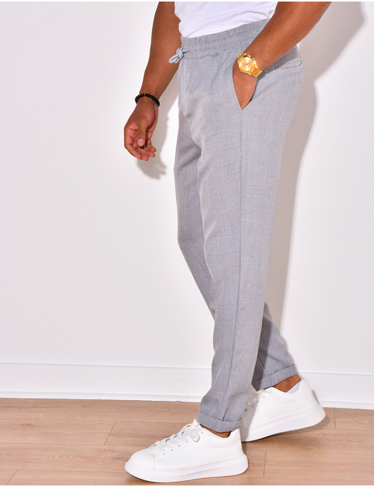 Pantalon resseré à la taille Pantalon resseré à la taille