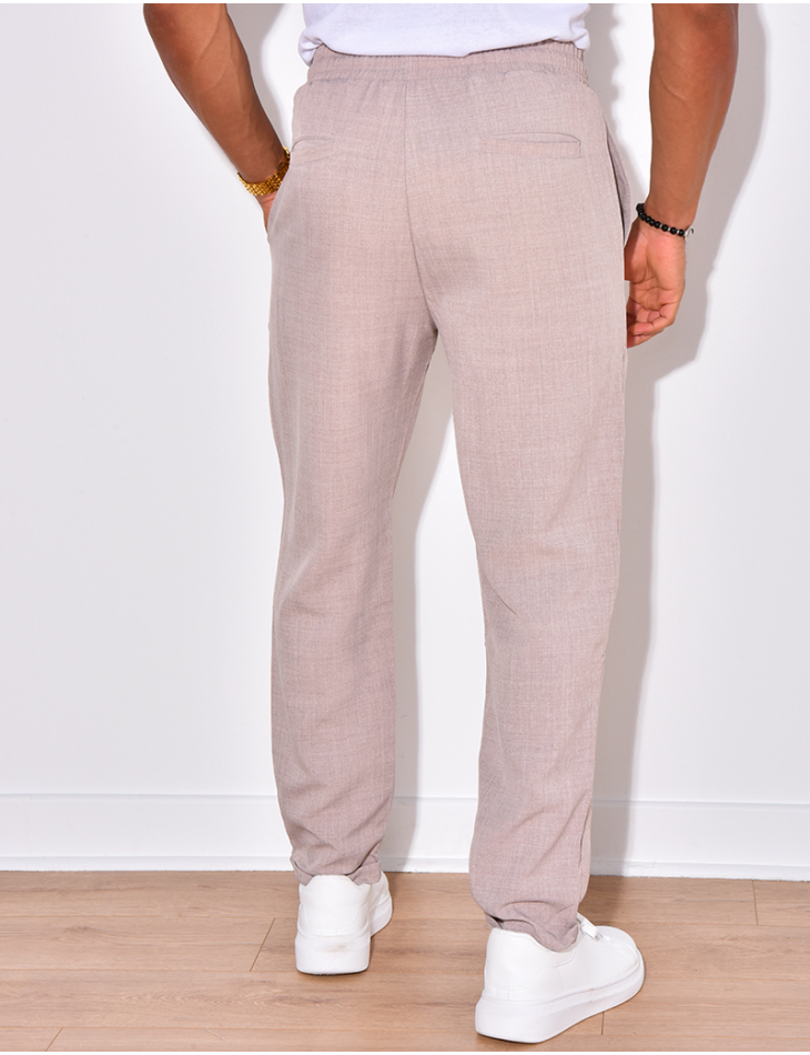 Pantalon resseré à la taille Pantalon resseré à la taille