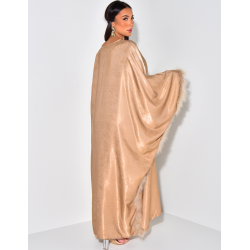   Set aus Hose und langer, geschlitzter Tunika mit Pelzbesatz