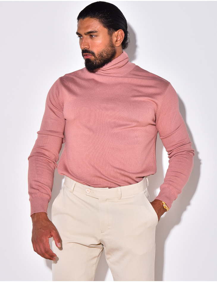 Pull col roulé