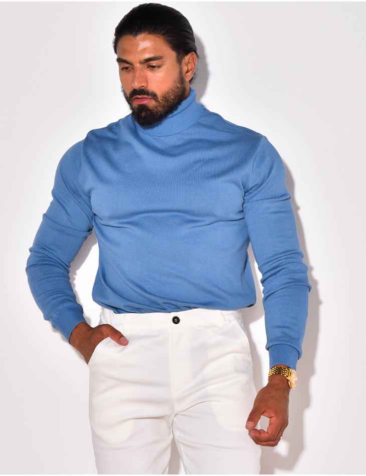 Pull col roulé
