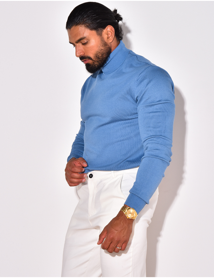 Pull col roulé