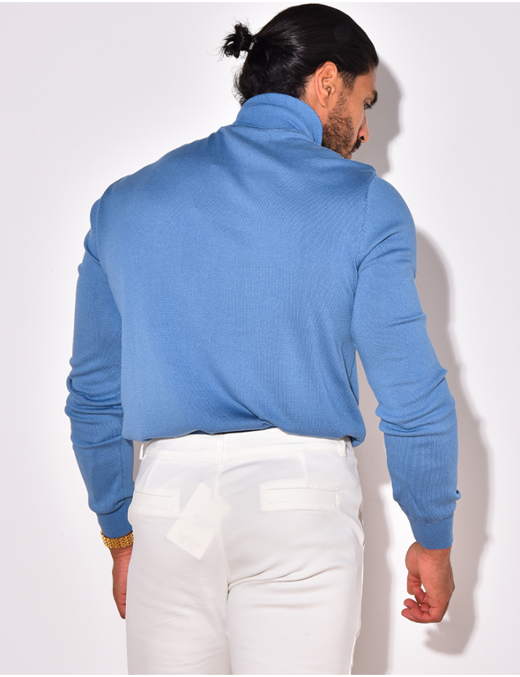Pull col roulé