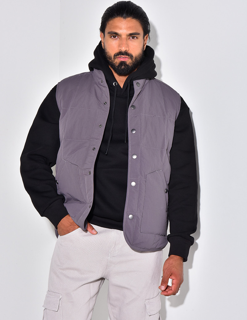 Sleeveless down jacket