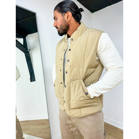 Sleeveless down jacket Sleeveless down jacket