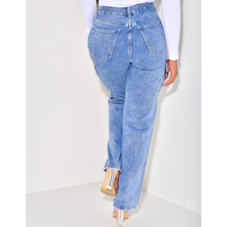   Gerade geschnittene Jeans mit Cargotaschen