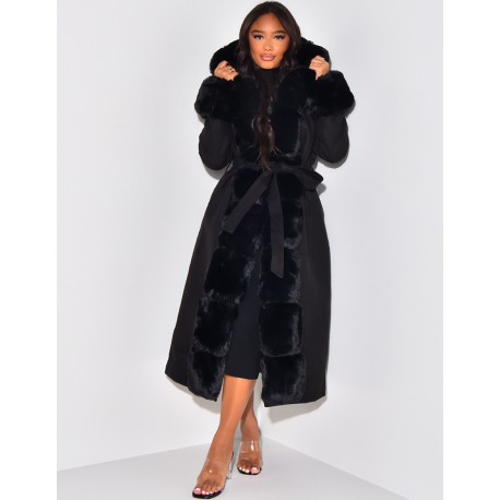 Manteau long à capuche avec fourrure Manteau long à capuche avec fourrure