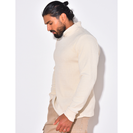 Gerippter Pullover mit Stehkragen
