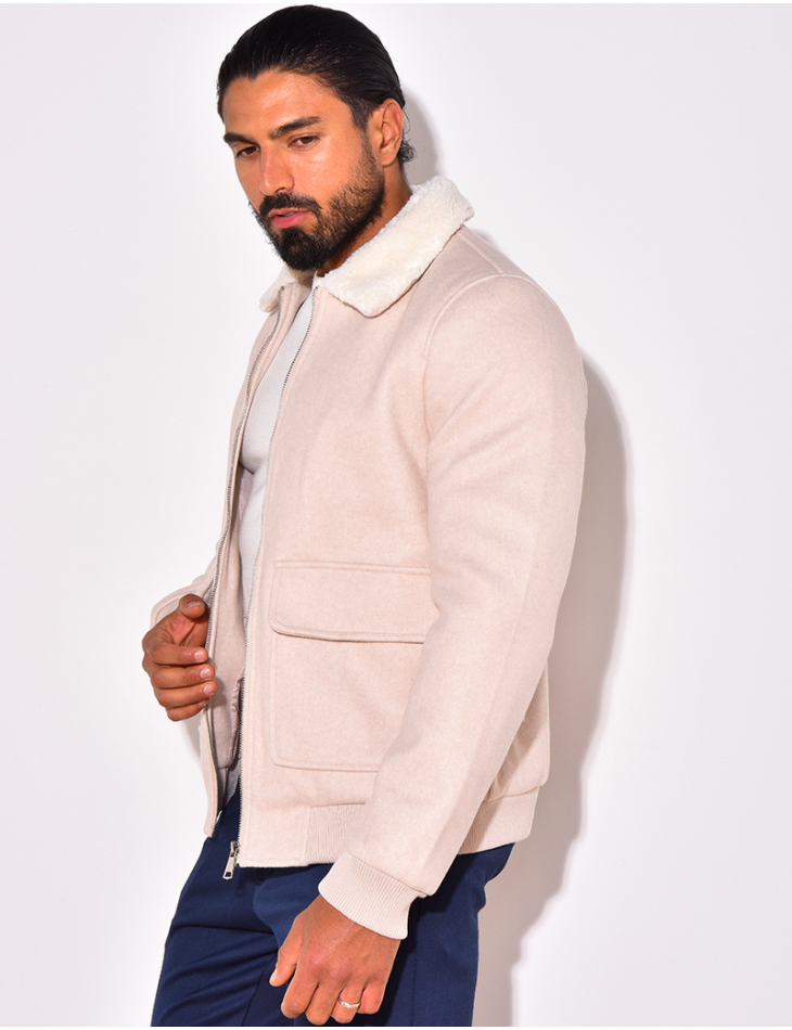 Veste en feutrine col en fourrure