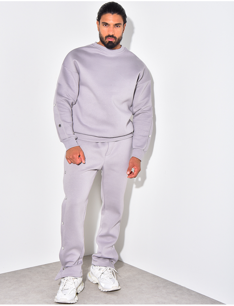 Trousers and sweatshirt set