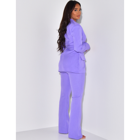 Ensemble de tailleur à ceinture large  Ensemble de tailleur à ceinture large