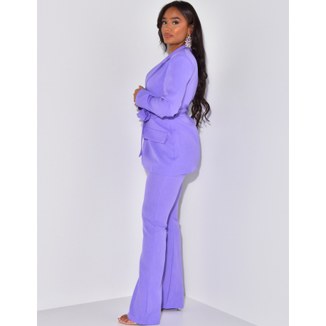 Ensemble de tailleur à ceinture large  Ensemble de tailleur à ceinture large